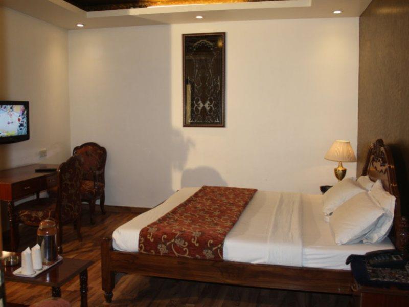 Hotel Royal Palace New Delhi Exterior photo